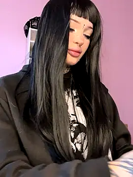 madelinexx online show from September 2025 05:19:02 AM