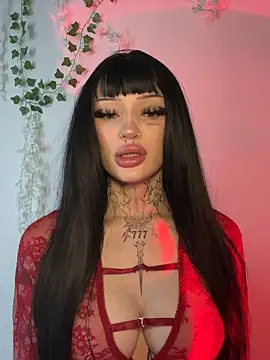 madelinexx online show from November 2025 11:03:02 AM