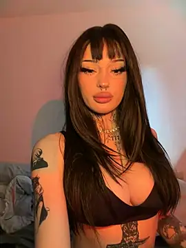 madelinexx online show from April 2026 12:28:02 PM