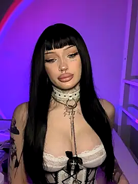 madelinexx online show from November 2025 02:34:02 PM