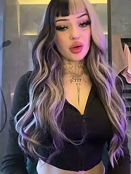 madelinexx online show from October 2025 12:28:01 PM