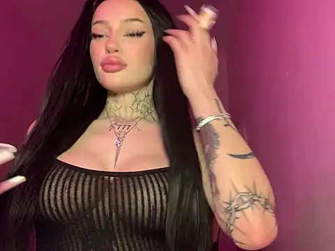 madelinexx online show from February 2025 08:25:02 PM