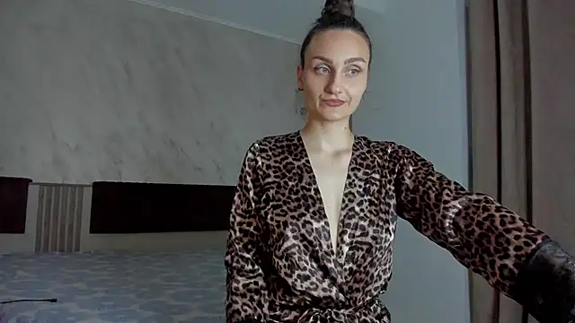 Snapshot of AliyaWade_ chatting on July 2026 06:40:01 PM AliyaWade online show from July 2026 06:40:01 PM