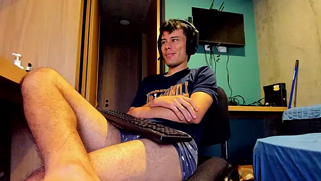 Snapshot of Huge_latin_cock chatting on June 2026 02:53:01 AM Huge latin cock online show from June 2026 02:53:01 AM