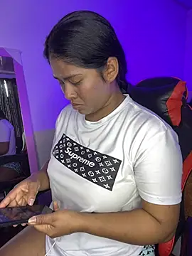 hurren pasha online show from April 2026 12:44:01 PM