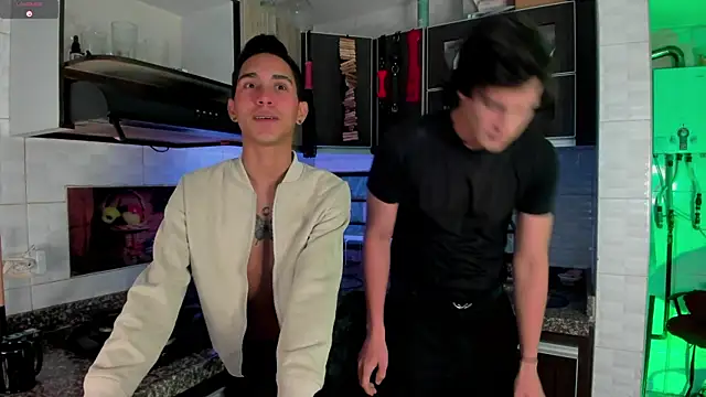 Snapshot of MillersKink chatting on November 2025 06:18:01 AM MillersKink online show from November 2025 06:18:01 AM