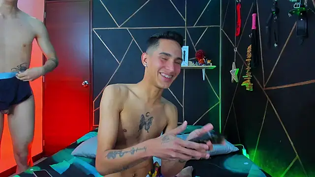 Snapshot of MillersKink chatting on January 2025 12:31:01 AM MillersKink online show from January 2025 12:31:01 AM