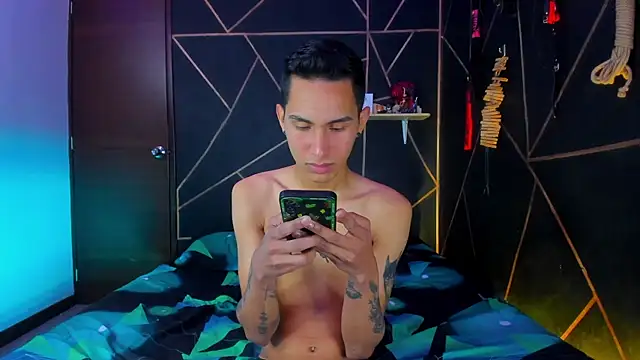 Snapshot of MillersKink chatting on March 2025 08:46:02 PM MillersKink online show from March 2025 08:46:02 PM