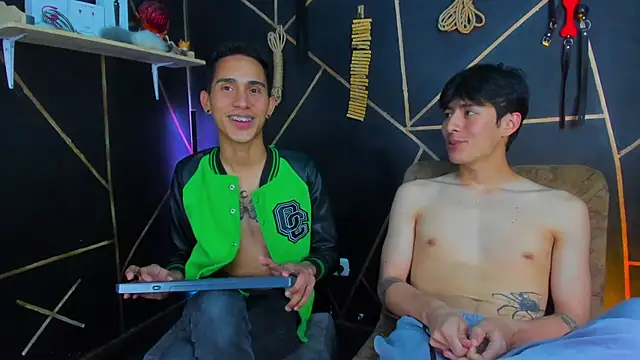 Snapshot of MillersKink chatting on February 2025 01:22:01 AM MillersKink online show from February 2025 01:22:01 AM