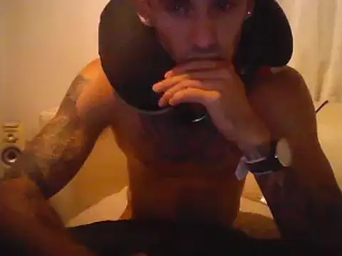 Snapshot of jonypijon222 chatting on January 2025 04:43:01 AM jonypijon222 online show from January 2025 04:43:01 AM