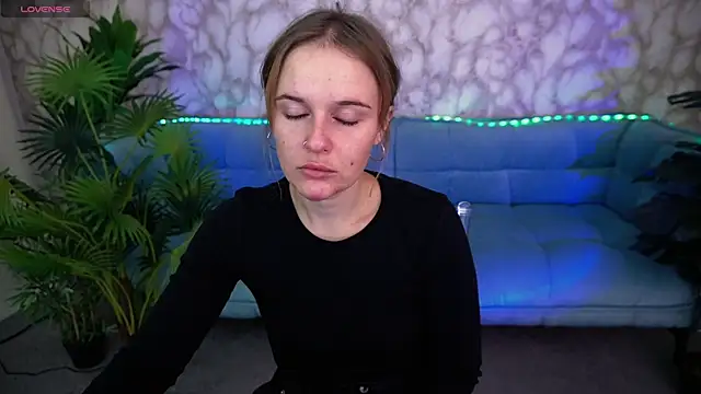 MaribelRiverr  online show from October 2025 05:52:01 AM
