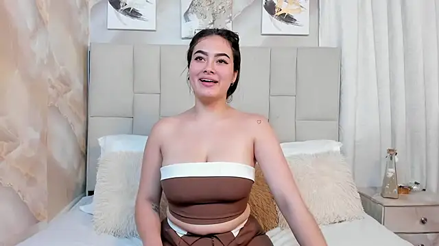 Snapshot of Jaslyn__Smith chatting on October 2025 04:17:01 PM Jaslyn Smith online show from October 2025 04:17:01 PM