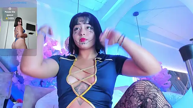 Snapshot of KimVelezz chatting on November 2025 02:23:02 AM KimVelezz online show from November 2025 02:23:02 AM