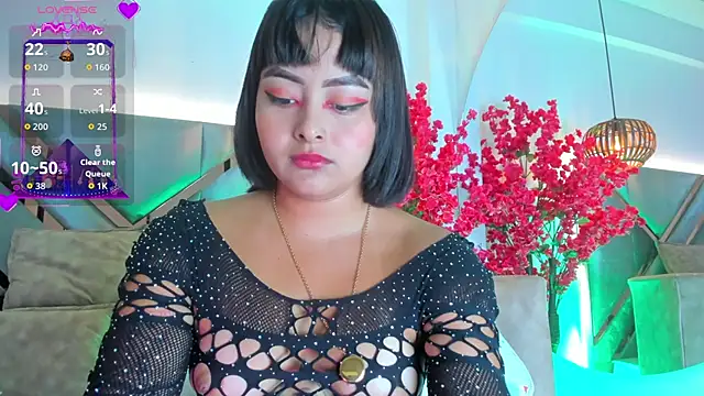 Snapshot of KimVelezz chatting on October 2025 07:04:02 PM KimVelezz online show from October 2025 07:04:02 PM