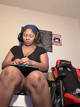 exotic  couple online show from February 2026 10:31:01 PM