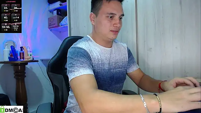 Snapshot of ahntony__69 chatting on June 2026 01:06:01 AM ahntony 69 online show from June 2026 01:06:01 AM