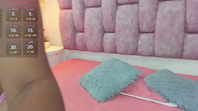 britanny-collyns online show from September 2025 07:34:02 PM