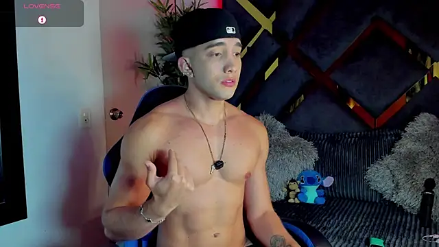 Snapshot of jeicob_stone chatting on June 2026 04:40:03 AM jeicob stone online show from June 2026 04:40:03 AM
