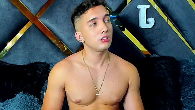 Snapshot of jeicob_stone chatting on March 2025 06:08:01 AM jeicob stone online show from March 2025 06:08:01 AM