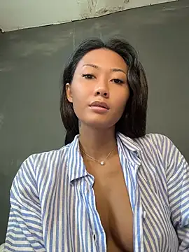 Snapshot of thai-dreamgirl chatting on July 2026 01:12:02 AM thai-dreamgirl online show from July 2026 01:12:02 AM