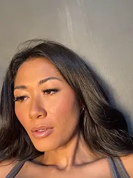 Snapshot of thai-dreamgirl chatting on December 2025 11:17:02 PM thai-dreamgirl online show from December 2025 11:17:02 PM