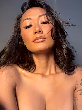 Snapshot of thai-dreamgirl chatting on December 2025 11:15:02 PM thai-dreamgirl online show from December 2025 11:15:02 PM