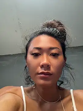 Snapshot of thai-dreamgirl chatting on June 2026 11:53:02 PM thai-dreamgirl online show from June 2026 11:53:02 PM
