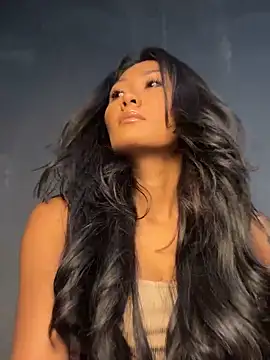 Snapshot of thai-dreamgirl chatting on November 2025 11:19:03 PM thai-dreamgirl online show from November 2025 11:19:03 PM