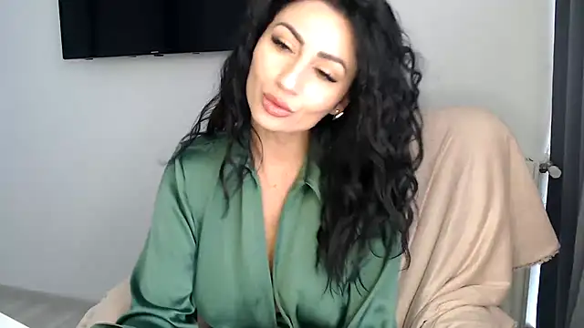 ElizabethAC online show from April 2026 07:15:01 AM