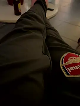 louiv93000 online show from January 2026 06:44:02 PM