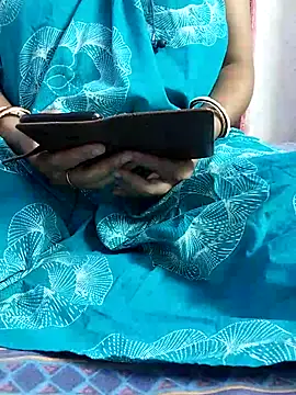 miss-Riy online show from May 2026 05:20:02 PM
