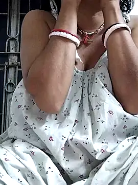 miss-Riy online show from April 2026 05:30:02 PM