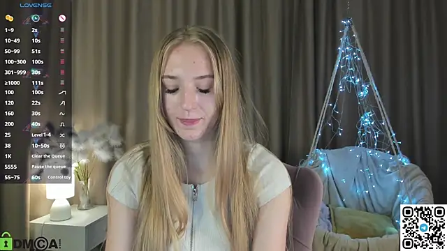 Snapshot of Stacy_River chatting on October 2025 09:32:02 AM Stacy River online show from October 2025 09:32:02 AM