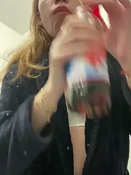 Snapshot of EvaRush chatting on February 2025 04:53:02 PM EvaRush online show from February 2025 04:53:02 PM