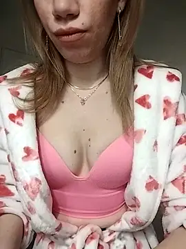 Snapshot of EvaRush chatting on February 2026 07:43:01 PM EvaRush online show from February 2026 07:43:01 PM