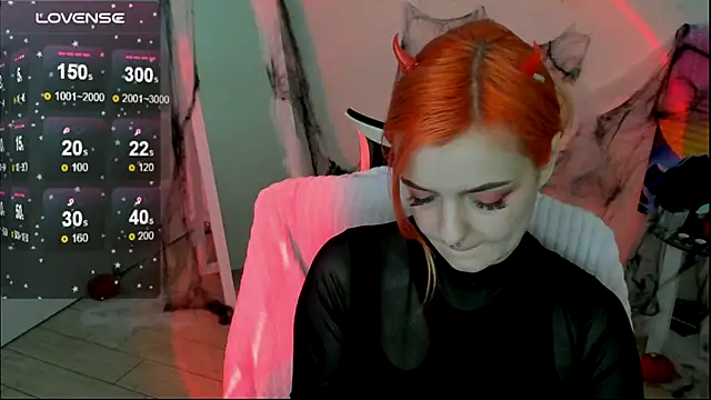 Fire Bestie online show from October 2025 02:13:01 PM