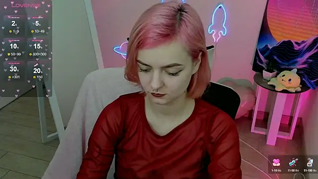 Fire Bestie online show from February 2025 04:50:01 PM