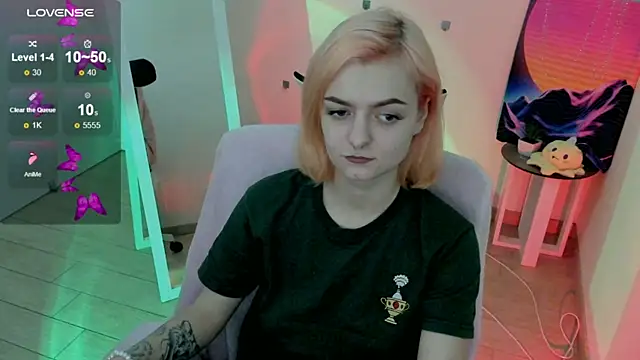 Fire Bestie online show from March 2025 04:39:02 PM