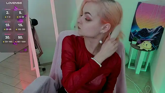 Fire Bestie online show from March 2025 01:45:01 PM