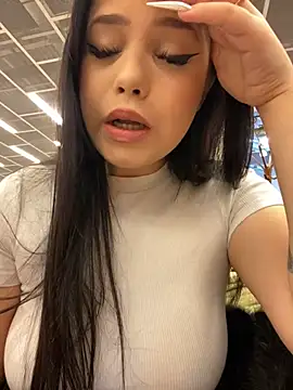 Chloe  Moon online show from January 2025 12:27:02 PM