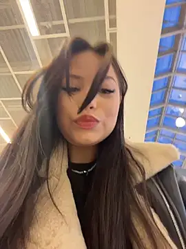 Snapshot of Chloe__Moon chatting on October 2025 02:17:02 PM Chloe Moon online show from October 2025 02:17:02 PM