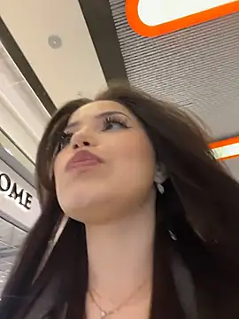 Chloe  Moon online show from April 2026 03:41:01 PM