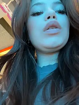 Chloe  Moon online show from April 2026 02:13:02 PM