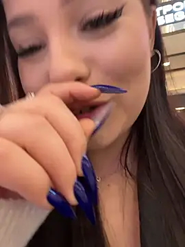 Chloe  Moon online show from March 2026 02:14:02 PM