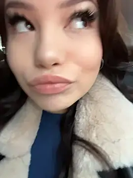 Snapshot of Chloe__Moon chatting on December 2025 12:15:02 PM Chloe Moon online show from December 2025 12:15:02 PM