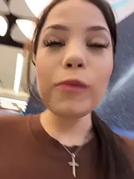 Chloe  Moon online show from April 2026 03:18:01 PM