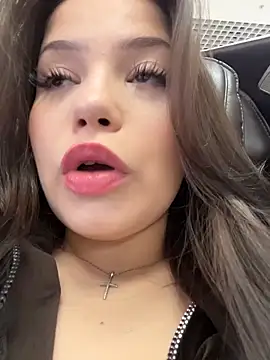 Chloe  Moon online show from April 2026 02:10:02 PM