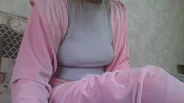 Emma 99 online show from October 2025 08:59:01 AM