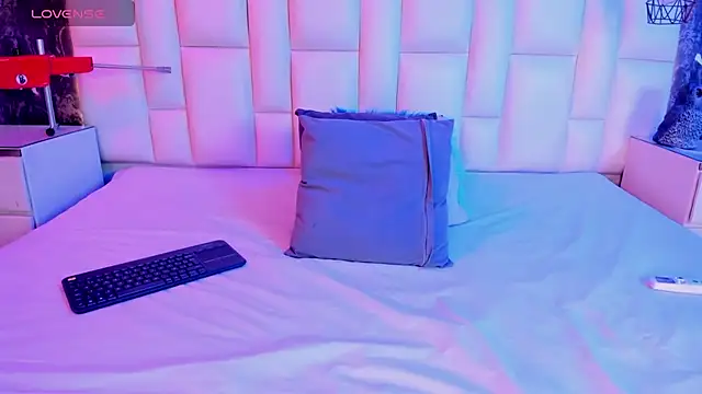 AntonellaQueenn online show from March 2026 11:13:01 AM