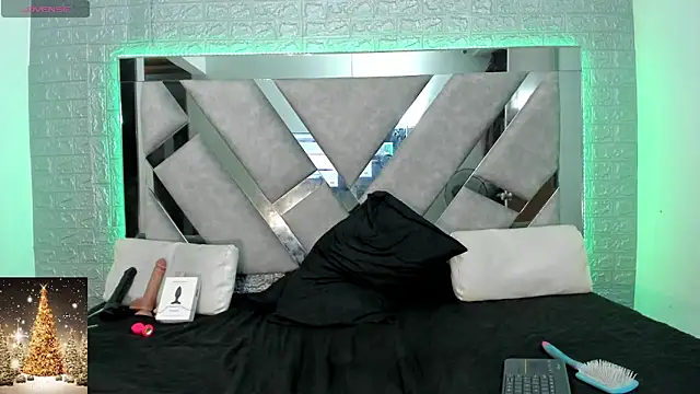 Snapshot of Kayal-stone chatting on December 2024 07:13:02 AM Kayal-stone online show from December 2024 07:13:02 AM